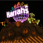 Harrahs sign
