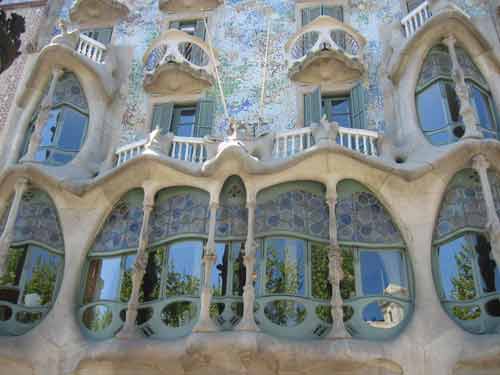 The front of Casa Batlló