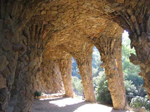 Collonades, Gaudi-style.