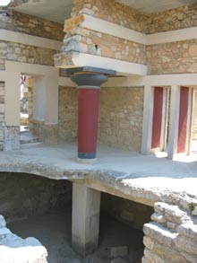 Knossos pillar reconstructed.