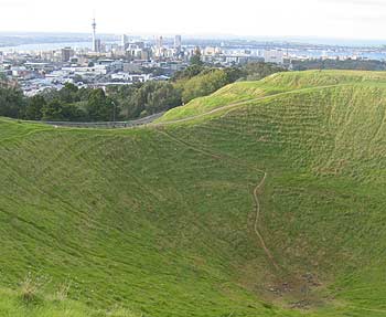 Mt Eden: view of the crater with Auckland CBD in the background.